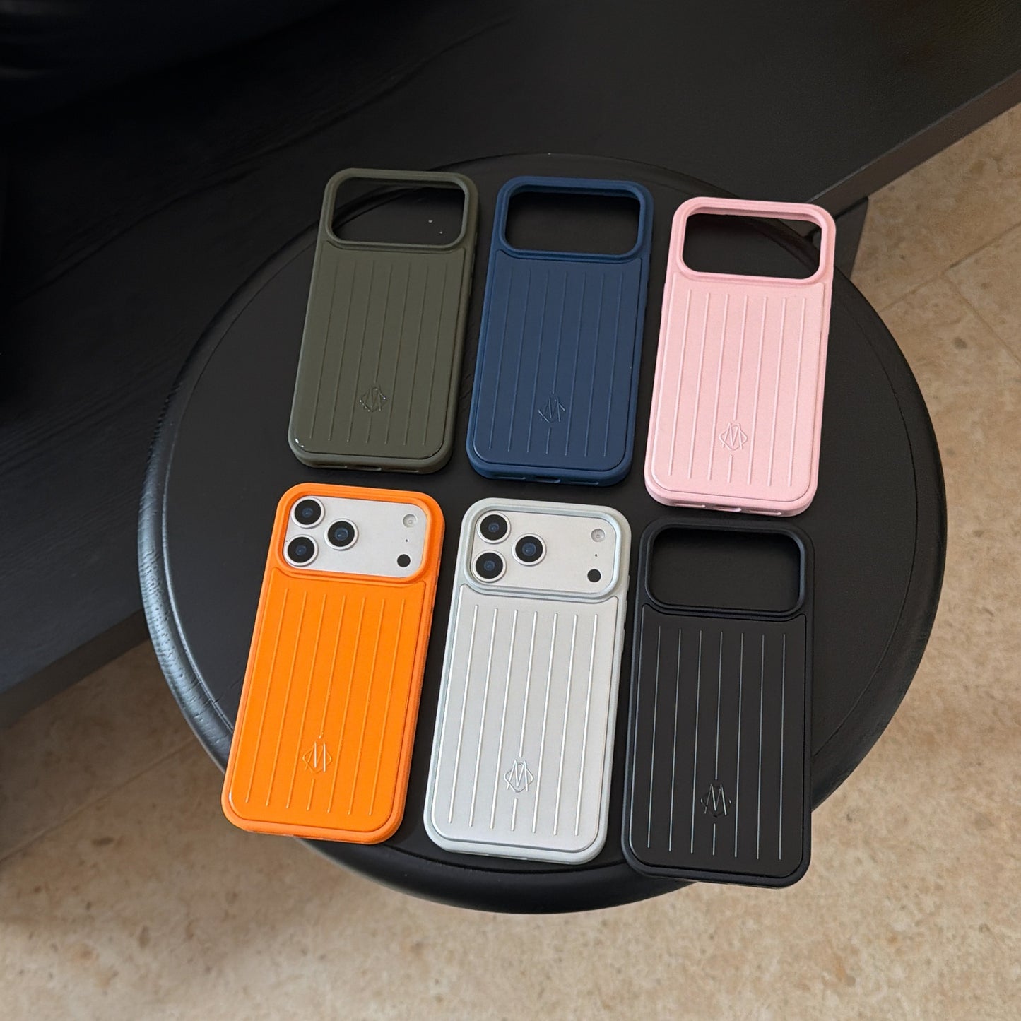 Apple Iphone Aluminum Alloy Suitcase-Style Anti-Fingerprint Magnetic Phone Case (Exclusive)