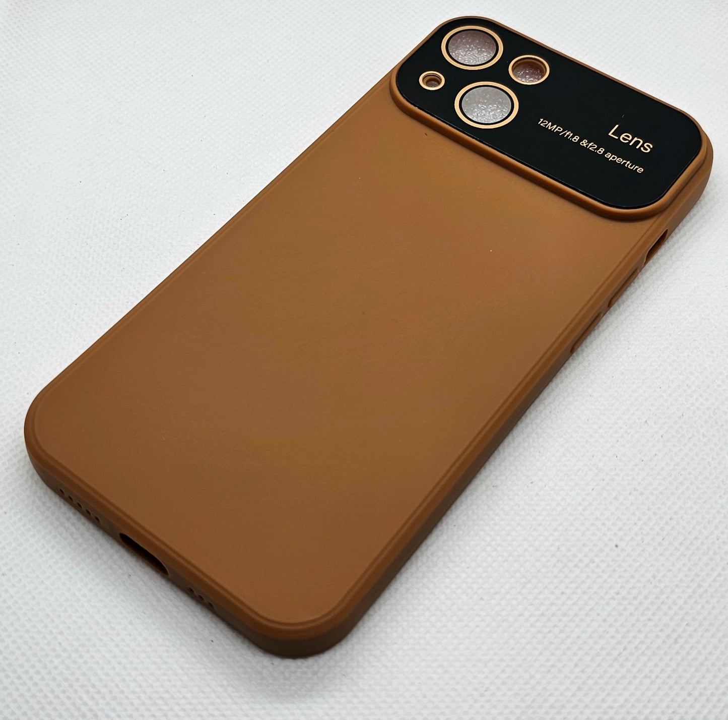 Apple Iphone 14 Silicone Cover With Protective lens