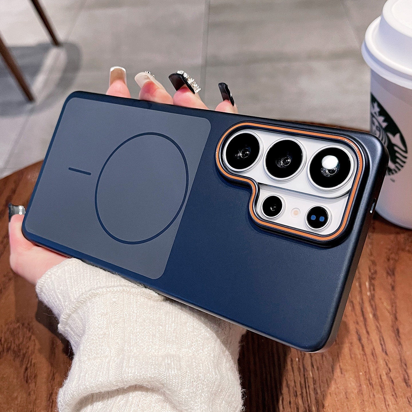 Samsusng Ultra Imitation of Original Magnetic Suction, Skin-Feel Matte Pc Anti-Fall Protective Case (Exclusive)