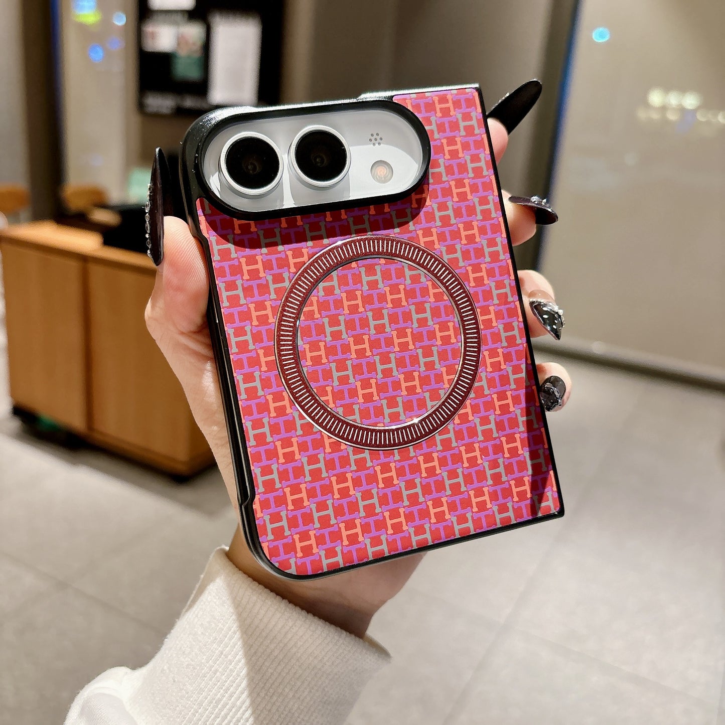 Apple Iphone Ultra series Personalized, high-end, simple solid color case with magnetic closure (Exclusive)