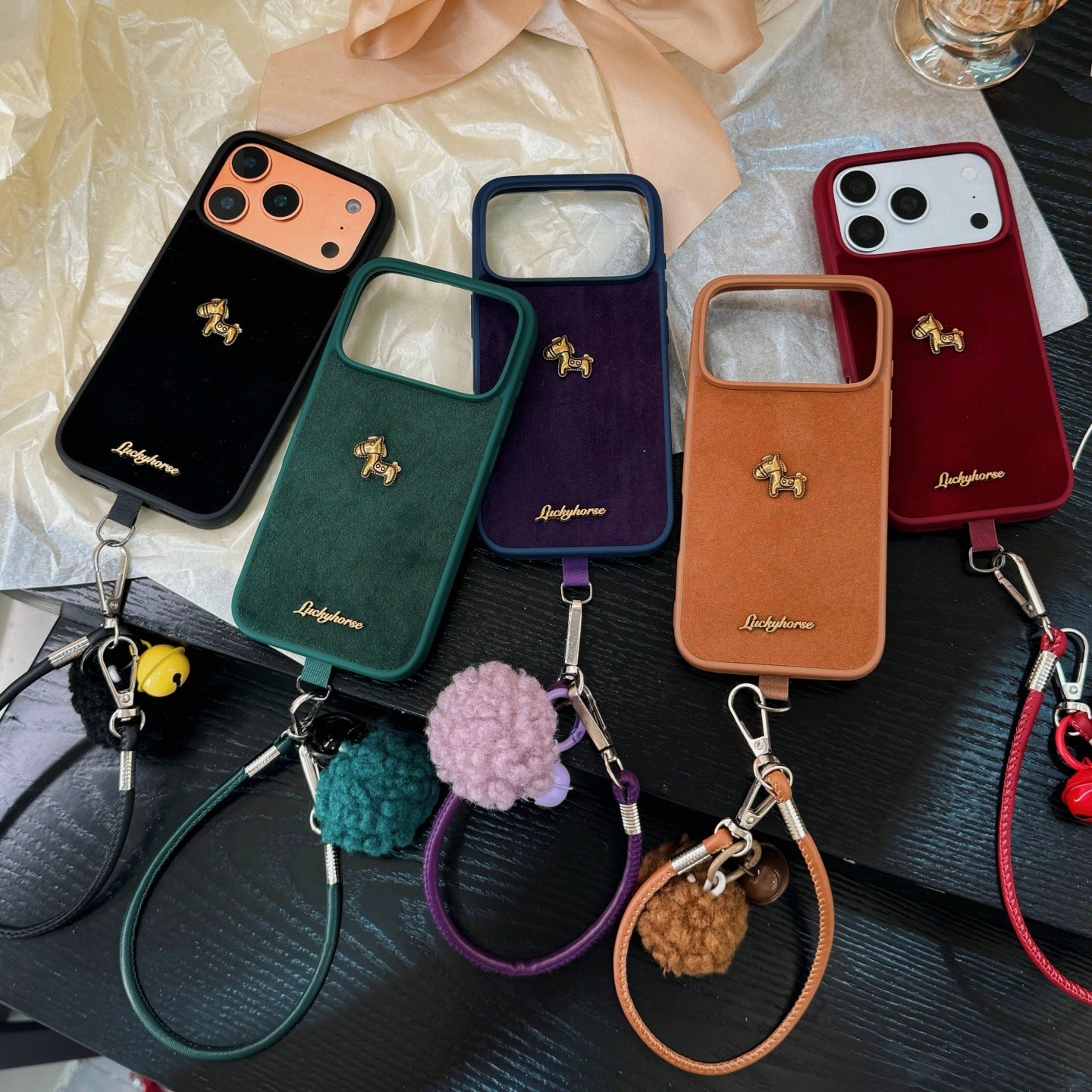 Apple iphone Velvet 3D Little Golden Horse (Exclusive)