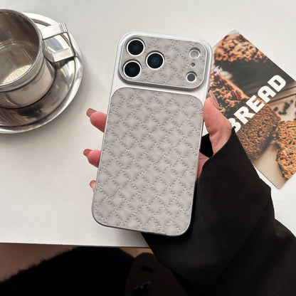 Apple Iphone Stylish Chanel leather case (Exclusive)