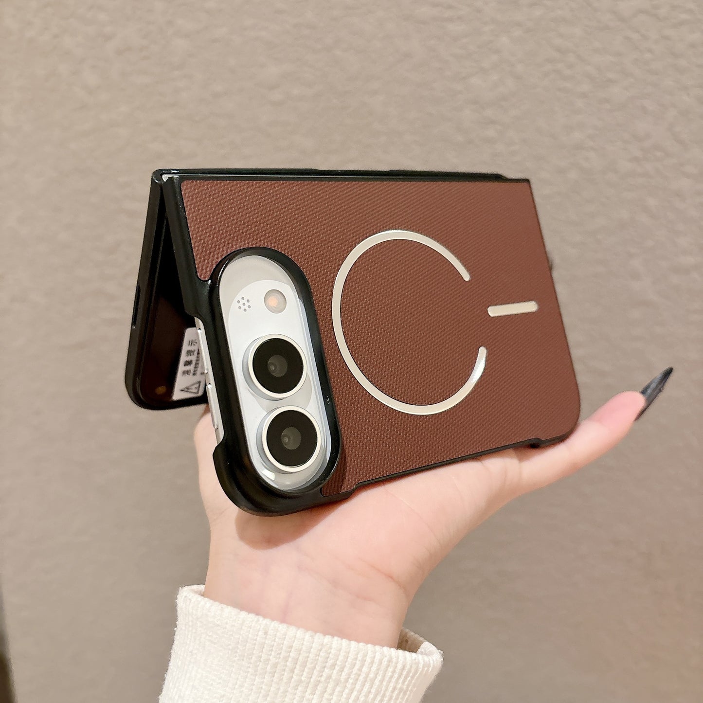 Apple Iphone Ultra Folding business-inspired magnetic protective case (Exclusive)