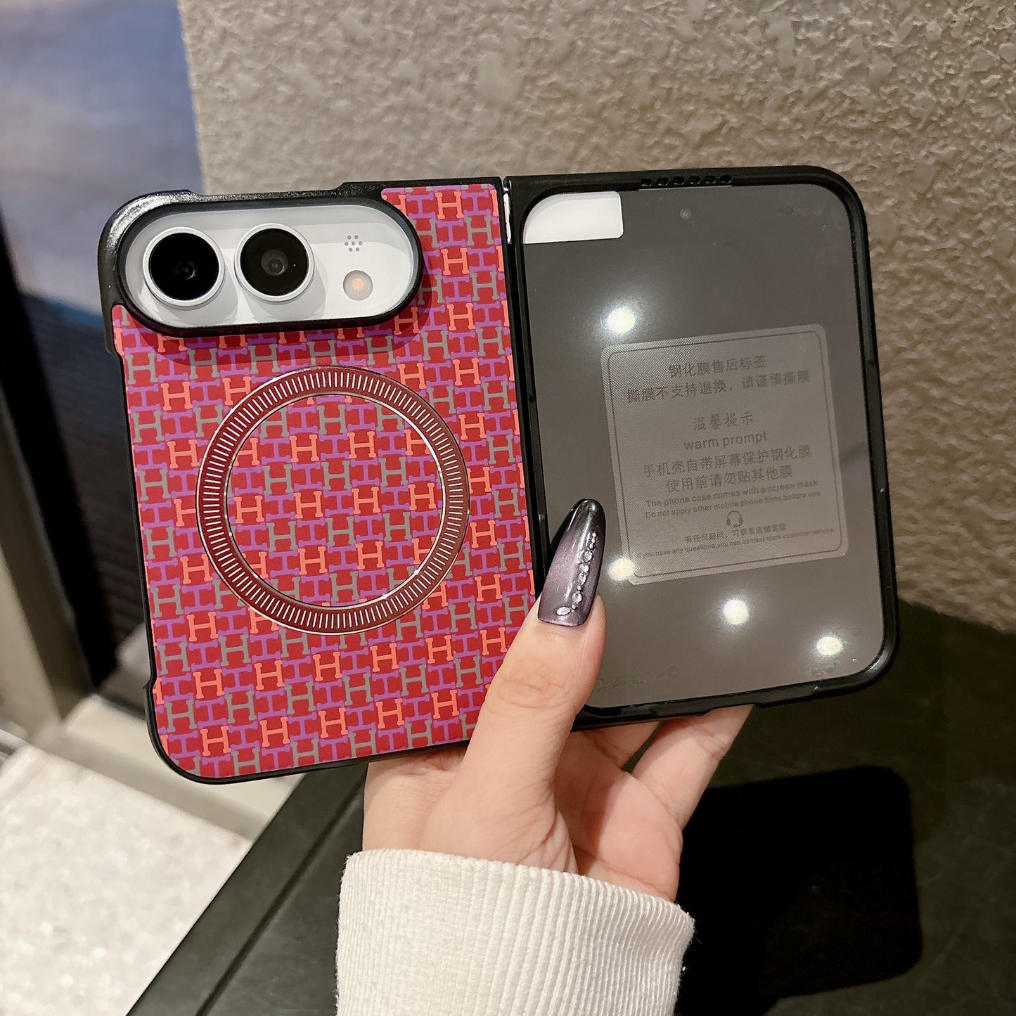 Apple Iphone Ultra series Personalized, high-end, simple solid color case with magnetic closure (Exclusive)