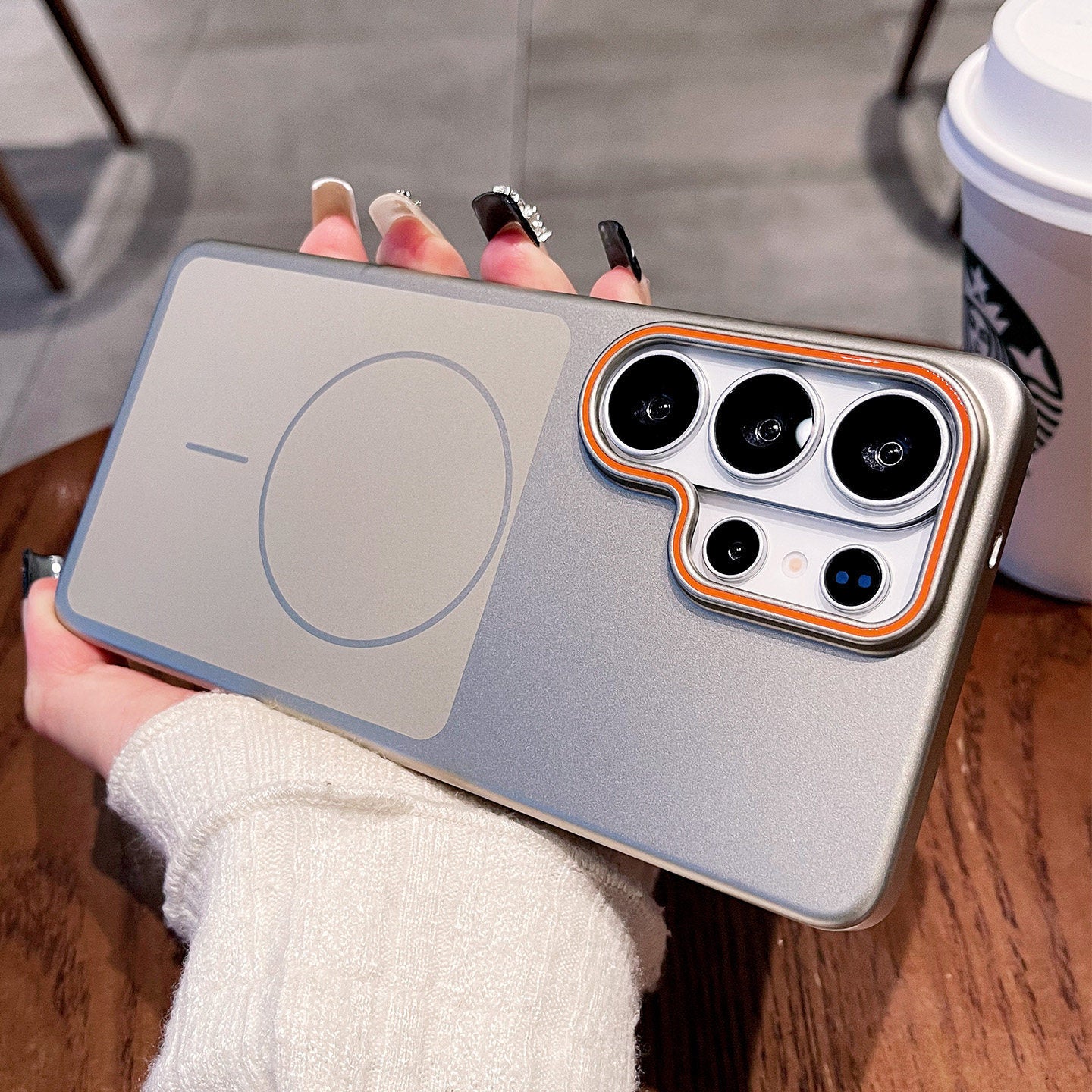 Samsusng Ultra Imitation of Original Magnetic Suction, Skin-Feel Matte Pc Anti-Fall Protective Case (Exclusive)
