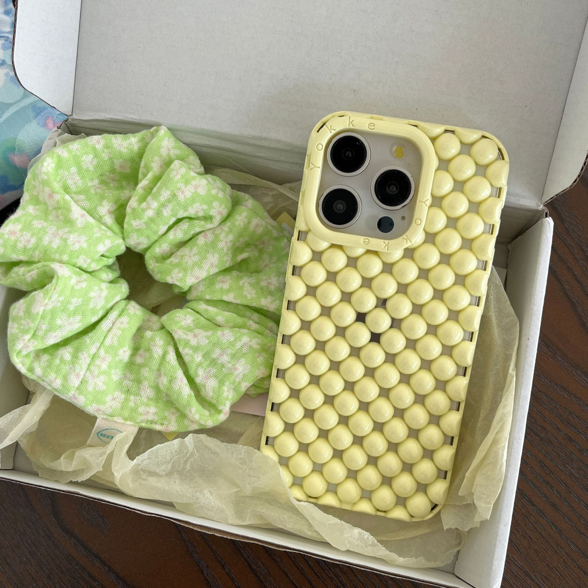 Apple Iphone Solid Color Pearl Creative Mobile Phone Case (Exclusive)
