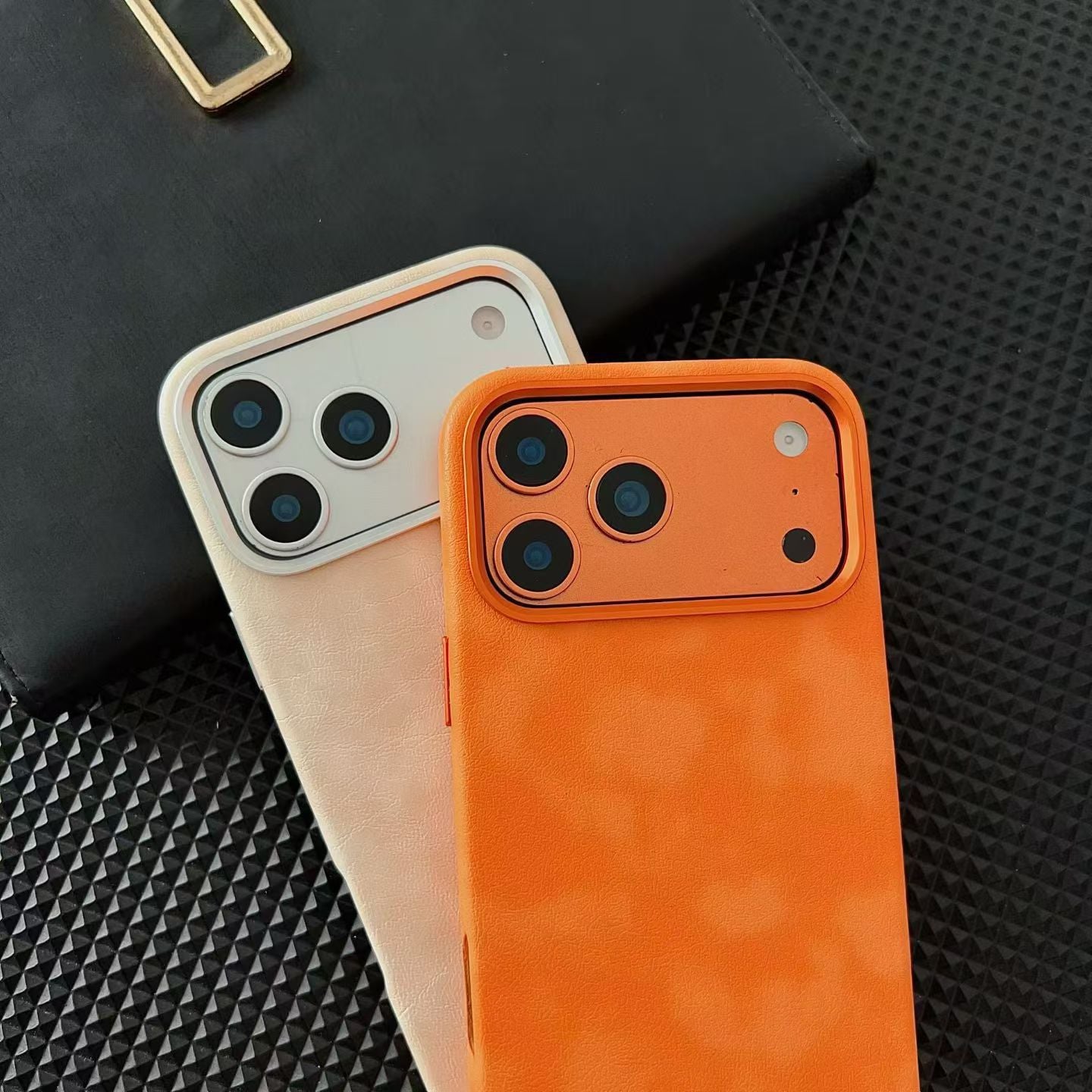 Apple Iphone Horse Leather Pattern Magnetic Phone Case (Exclusive)