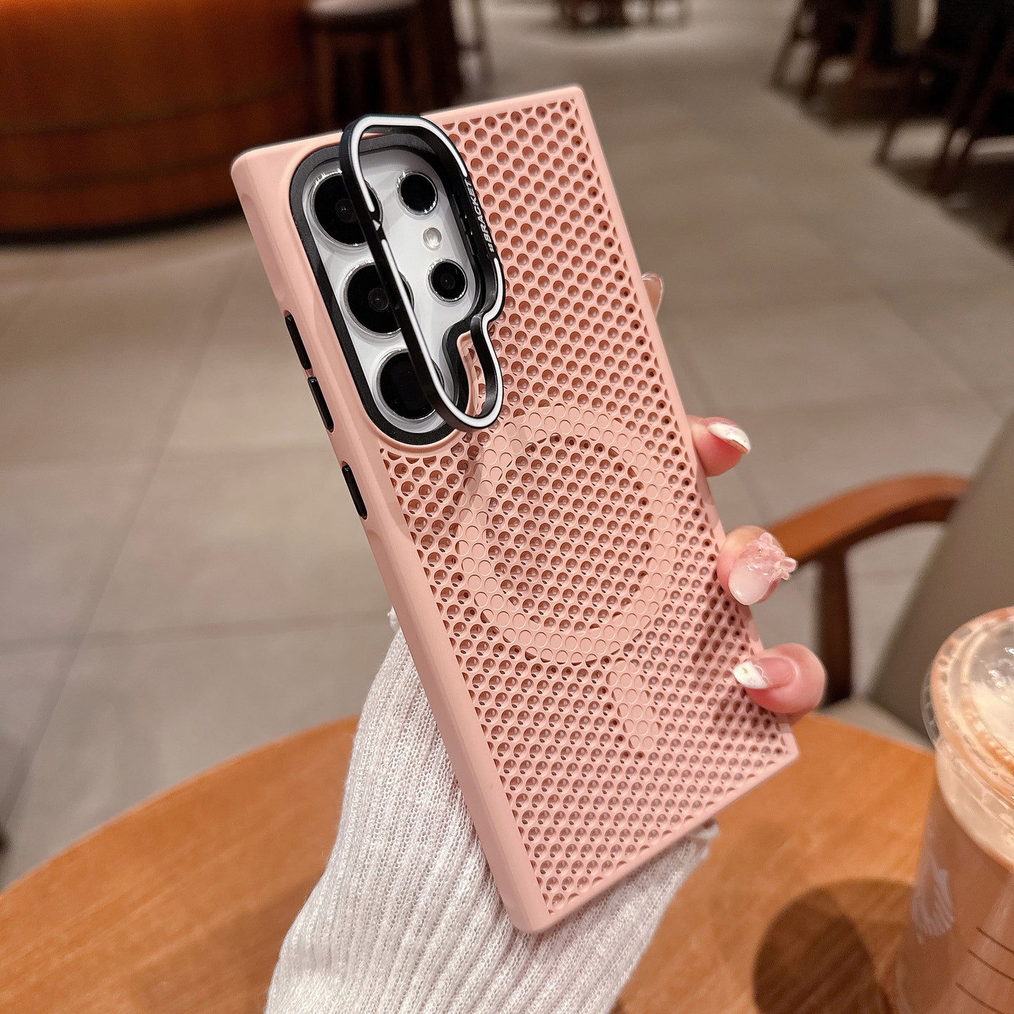 Samsung Ultra Series Honeycomb Mesh Cooling Suitable Magnetic Phone Case Skin Feel Mesh  (Exclusive)