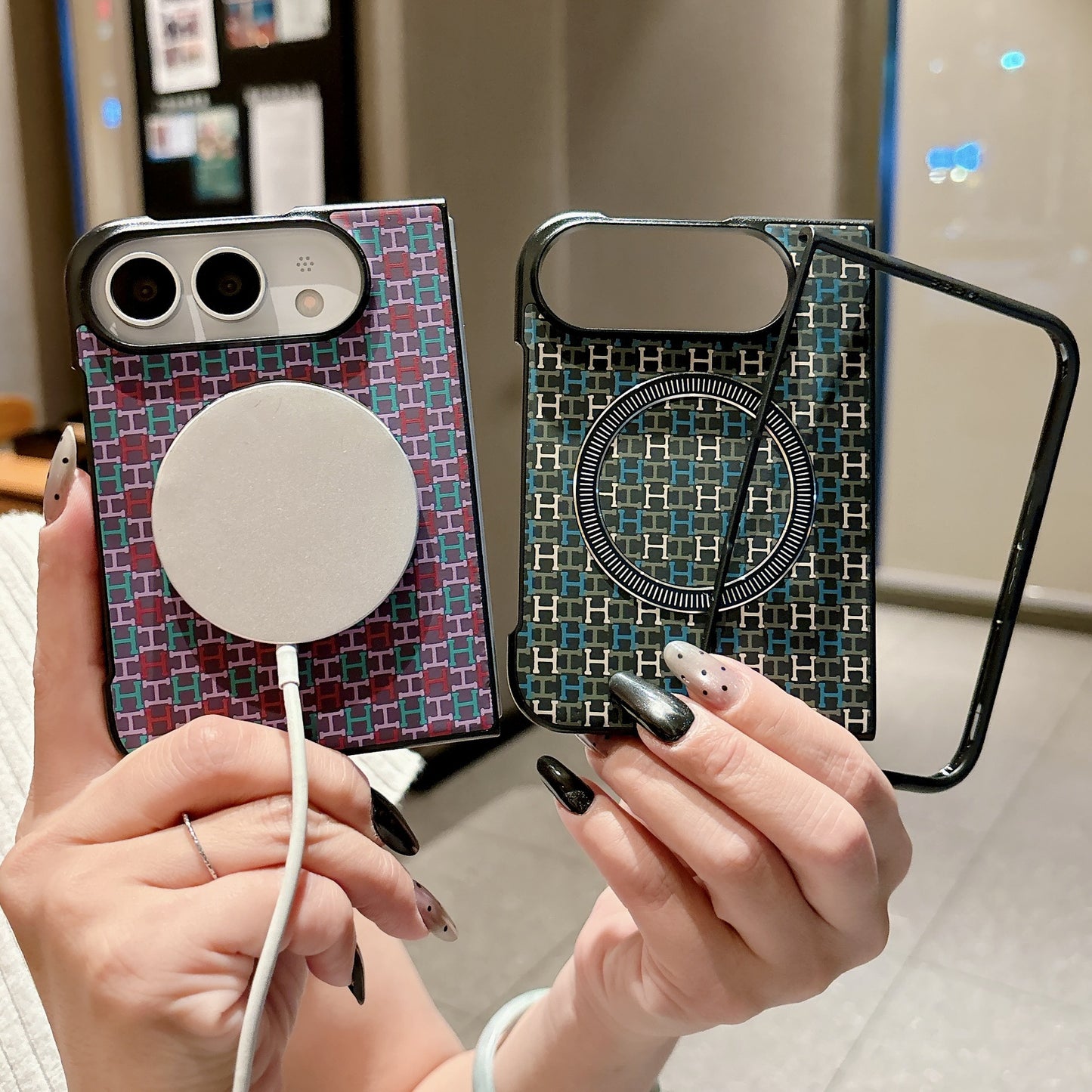 Apple Iphone Ultra series Personalized, high-end, simple solid color case with magnetic closure (Exclusive)